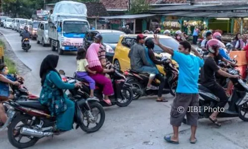 Foto Imlek 2018, Lalu Lintas Demak Padat