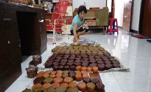 IMLEK 2018 :  Sepenggal Kisah Pembuat Kue Keranjang di Semarang