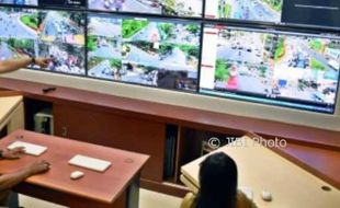 FOTO LALU LINTAS SEMARANG : CCTV Wujudkan Semarang Smart City