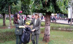 HARI PEDULI SAMPAH : Nadine Ajak Generasi Muda Minimalisasi Penggunaan Kantong Plastik