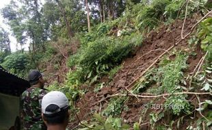 BENCANA BANTUL : 3 Rumah di Piyungan Terancam Longsor Susulan