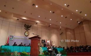 Putu Wijaya Terima Gelar Doctor Honoris Causa Bidang Teater dari ISI Yogyakarta