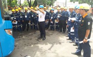 TRANSPORTASI SEMARANG : Perketat Kelaikan Jalan Armada, 20 Petugas BRT Diberi Pelatihan