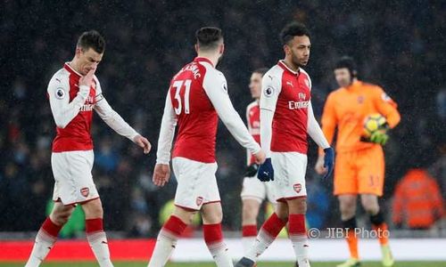 LIGA INGGRIS : Arsenal Jeblok, Koscielny: Bukan Tanggung Jawab Wenger Saja