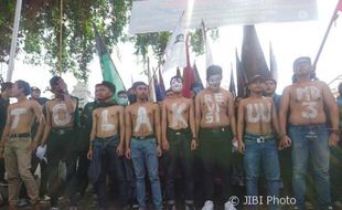 Membungkam Kebebasan Berpendapat, Mahasiswa Jogja Demo UU MD3