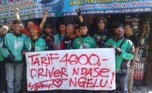 Driver Gojek Solo Mogok