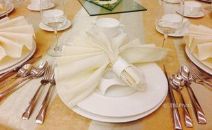 Belajar Table Manner di Eastparc Hotel Yogyakarta