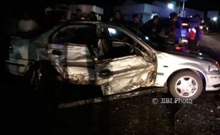 KECELAKAAN KARANGANYAR : 3 Kendaraan Tabrakan di Bolon Colomadu, Sepeda Motor Terpental ke Sawah