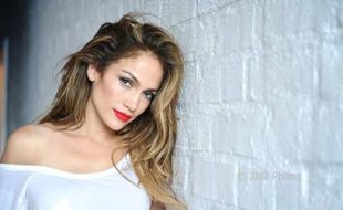 Duh, Jennifer Lopez Nyaris Jadi Korban Pelecehan Seksual