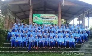 SD Muhammadiyah Pakel Pacu Penguatan Karakter Siswa lewat Outbond