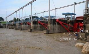 FOTO INFRASTRUKTUR GROBOGAN : Cegah Banjir, Bendungan Klambu Direhabilitasi