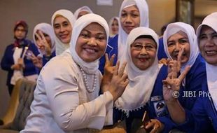 PILKADA 2018 : Ida Fauziyah Tegaskan Bukan Cuma Wakili Perempuan Secara Fisik...