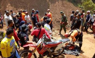 BENCANA JATENG : Basarnas Buka Lagi Operasi Pencarian Korban Longsor Brebes