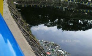 Sampah Jadi Pemandangan di Embung Tambakboyo