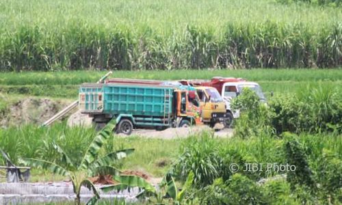 Sudah Ditutup oleh Polisi, Tambang Pasir Kali Opak Beroperasi Lagi