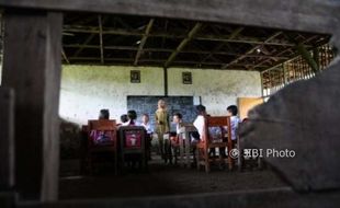 FOTO PENDIDIKAN GROBOGAN : Begini Memprihatinkan Kelas di Pulokulon