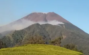 Mengenal Gunung Slamet, Gunung Paling Tinggi Kedua di Pulau Jawa