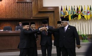 Resmi Dilantik, Pimpinan DPRD Jateng Siap Aplikasikan Parlemen Modern