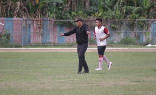 Persis Solo Tantang Persib Bandung, Salahudin: Bagus Untuk Mental Pemain