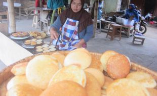 Harga Apam Jelang Yaa Qawiyyu di Jatinom Klaten, Beli Paketan Lebih Murah lo