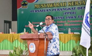 Bupati Pekalongan Ingin Balai Desa Buka 07.00 WIB