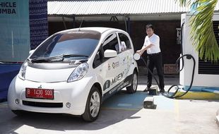 Mitsubishi Dukung Studi Energi Baru dan Terbarukan Lewat i-MiEV