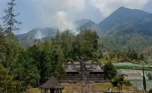 Sebelum Jadi Presiden, Pak Harto Bertapa di Empat Puncak Gunung Lawu