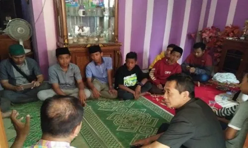 4 Korban Tewas Tol Cipali Dimakamkan di Batang