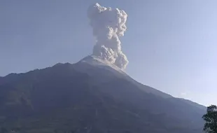 Gemuruh Merapi Meletus, Warga Kemalang Klaten Santai