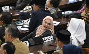 Kemampuan Jadi Anggota Dewan Diragukan, Begini Reaksi Mulan Jameela