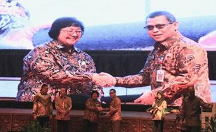 Kementerian LHK Beri Kendal Penghargaan Proklim