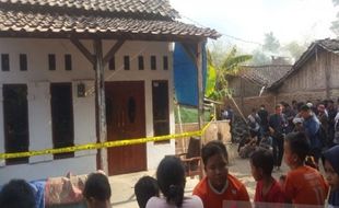 Rumah Penusuk Wiranto di Brebes Digeledah, Anak Panah dan Busur Dirampas