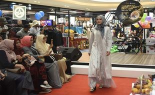 Aneka Model Busana Muslim & Hijab Dipamerkan di Mal Paragon Semarang