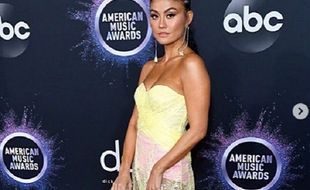 Agnez Mo Tampil Anggun di American Music Awards 2019