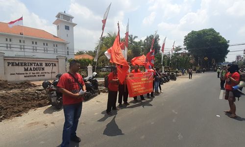 Terlalu Murah, Buruh Madiun Tolak Kenaikan UMK Rp1,9 Juta