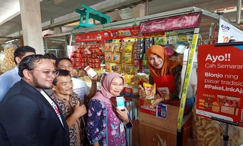 Pasar Tradisional Semarang Kini Terima Pembayaran Nontunai