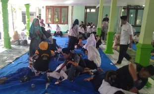 Empat Hari Beruntun Kesurupan, 53 Siswa SMPN di Jombang Dirukyah