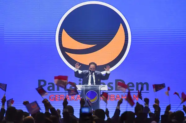 Nasdem Nonaktifkan Ahmad Sahroni dan Nafa Urbach