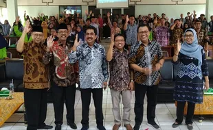 Milenial Semarang Diajak Bijak Bermedia Sosial