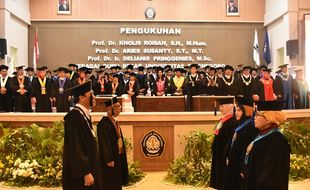 Undip Tambah Perempuan Guru Besar