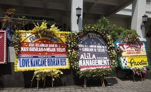 Cucu Jokowi La Lembah Manah Kebanjiran Karangan Bunga, Siapa Belum Kirim?