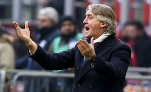 Tanda Tangan Kontrak Baru, Roberto Mancini Latih Timnas Italia hingga 2026