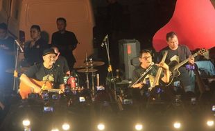 Dadakan, Padi Reborn Mini Konser di Kota Lama Semarang