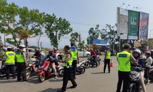 Beda, Segini Denda Tilang Tidak Punya SIM dan Tidak Bawa SIM