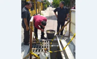 Temukan Ini, DPRD Solo Desak Tutup Drainase Jl. Sawo Karangasem Solo Dibongkar