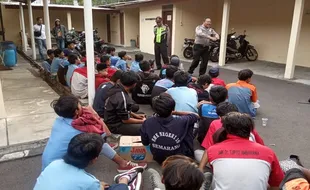 Tawuran, Puluhan Pelajar SMK di Salatiga Terciduk di Kebun