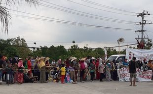 2 Tahun Terpaksa Pakai Masker, Bocah Ini Ikut Tuntut PT RUM Sukoharjo Ditutup