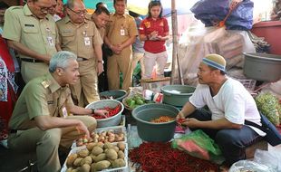 Jelang Natal & Tahun Baru, Harga Bawang & Cabai di Semarang Naik