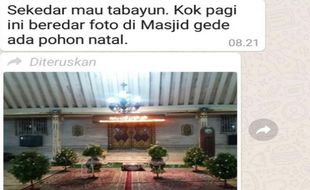 Ada Pohon Natal di Masjid Gedhe Kauman Keraton Jogja? Cek Faktanya!