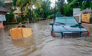 Lelucon Banjir Jakarta, Kicauan Coki Pardede Dikritik Habis-Habisan